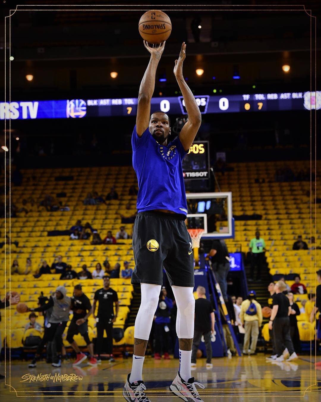 中保持持续 中保持持续