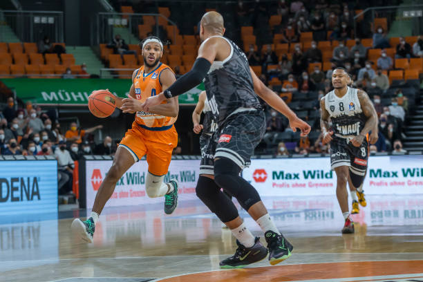 中不断突破 中不断突破