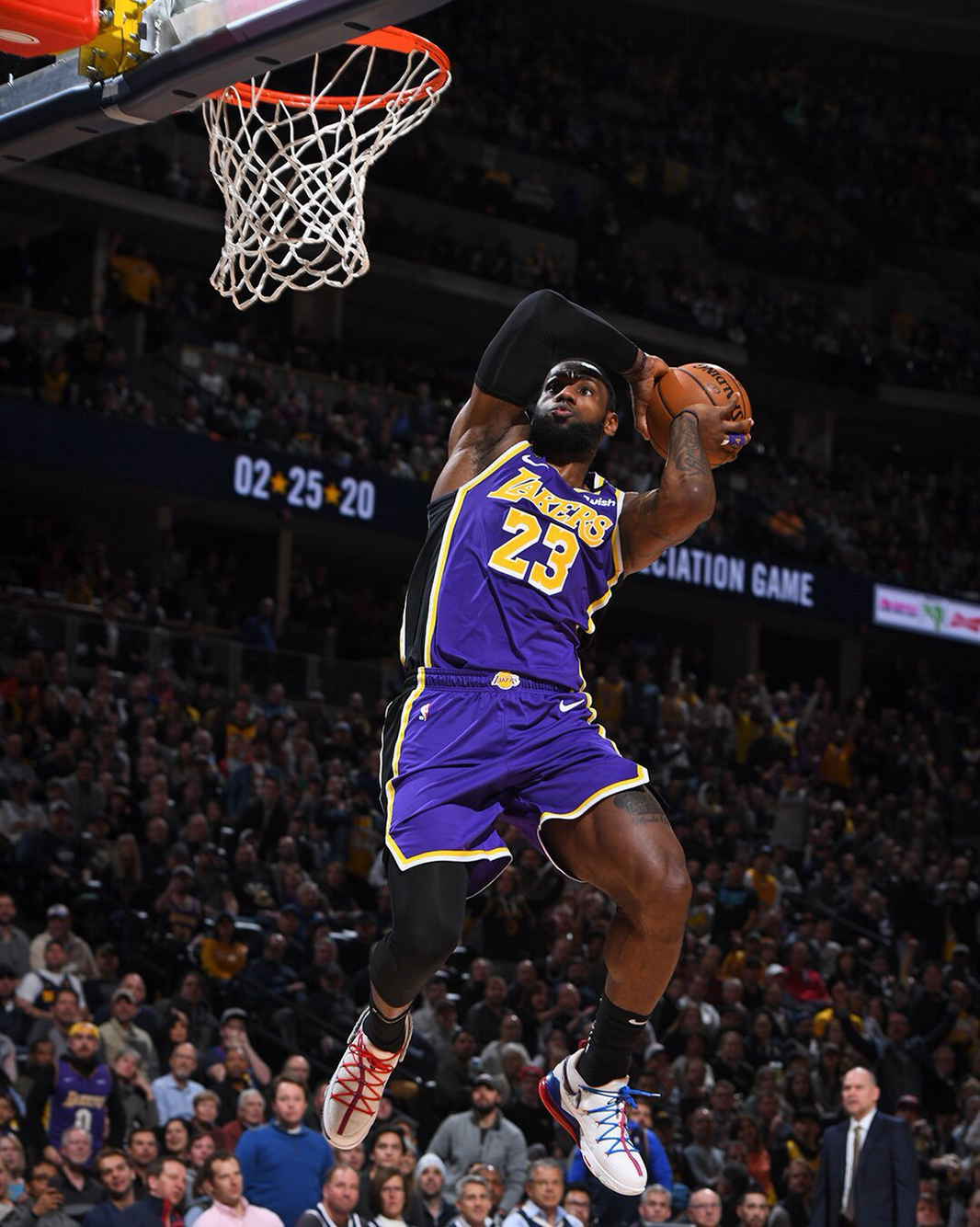 在接受法律 在接受法律