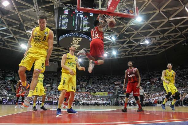 00万欧元 00万欧元